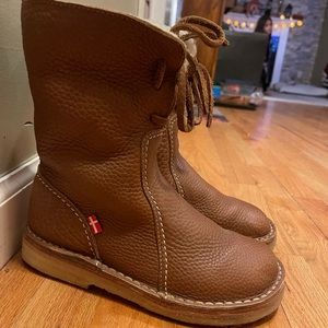 Duckfeet boots-Literally worn one time!